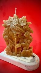 Yasemin Kız Dekoratif Mum – El Yapımı, Zarif Kadın Figürlü Estetik Tasarım