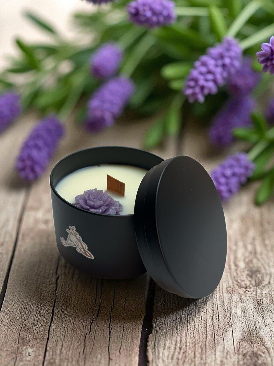 Lavanta Kokulu El Yapımı Mum – %100 Soya Wax, 100 ml, Ahşap Fitil