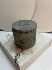 Amber kokulu Mum – El Yapımı gri taş tozu kap, 120ml Modern Tasarım, %100 Soya Wax