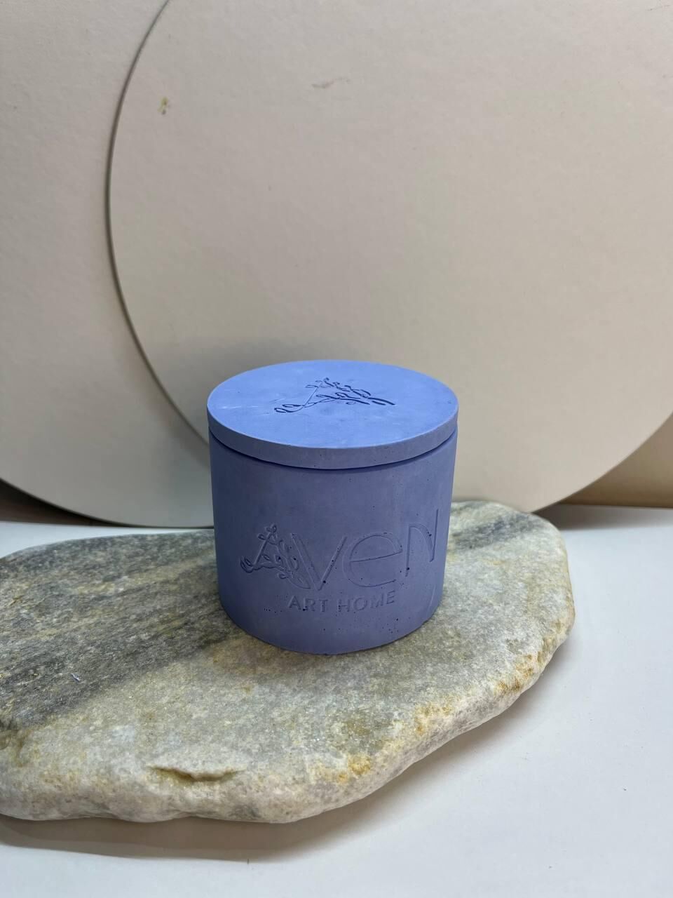 Lavanta Kokulu Mum – El Yapımı mor Taş Tozu Kap, 120 ml, Ahşap Fitil